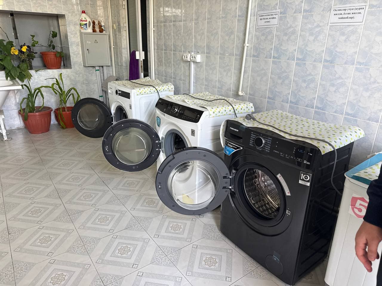 olalar ombudsmani Namangan viloyatiga qilgan monitoring tashrifi davomida Davlatobod tumanida joylashgan  "Bolalar uyi"da ham bo‘ldi.