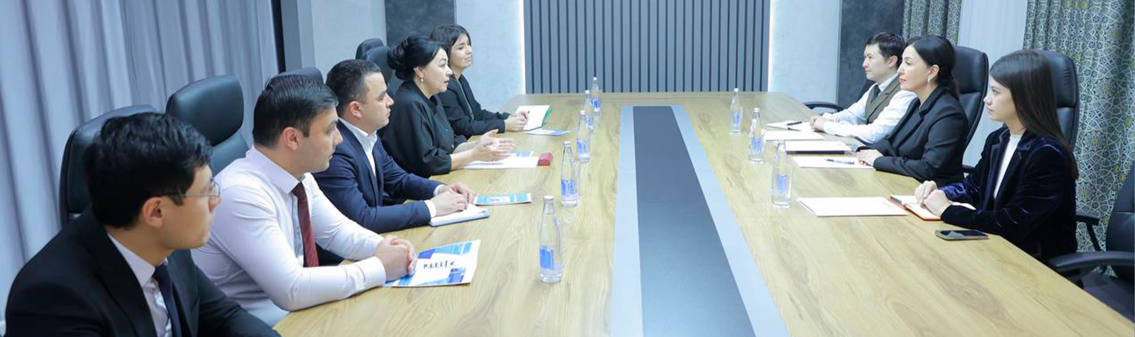 Oliy Majlisning Bola huquqlari bo‘yicha vakili (Bolalar ombudsmani) hamda O‘zbekiston Respublikasi Kambag‘allikni qisqartirish va bandlik vazirligi o‘rtasida o‘zaro hamkorlik to‘g‘risida memorandum imzolandi.