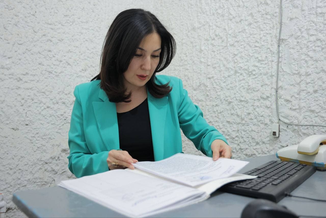 Bolalar ombudsmanining Toshkent viloyatiga monitoring tashrifi doirasidagi keyingi manzil Yangi yo’l shahar IIBB vaqtincha saqlash hibsxonasi bo‘ldi.