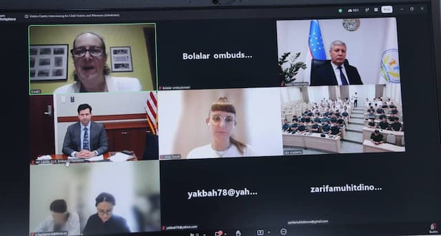 Bolalar ombudsmani tomonidan jinoyatdan jabrlangan bolalar bilan alohida ishlash bo‘yicha amaliyotchi-xodimlar uchun maxsus treninglar siklini tashkil etish ishlari davom ettirilmoqda.