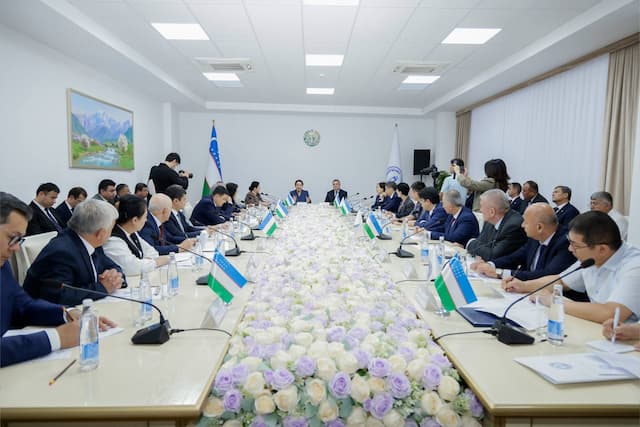Ombudsmanning davlat hokimiyati boshqaruvi organlari va fuqarolik jamiyati institutlari bilan hamkorligi” mavzusidagi konferensiya bo‘lib o‘tdi.