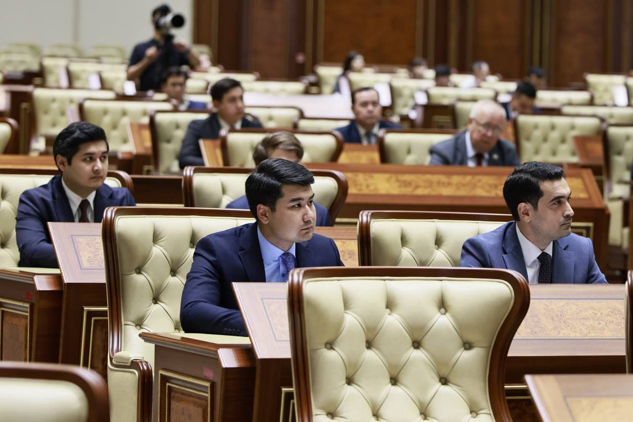 19-may kuni Oliy Majlis Senatining navbatdagi yalpi majlisida Bola huquqlari bo‘yicha vakilning bola huquqlari to‘g‘risidagi qonunchilikka davlat organlari tomonidan rioya etilishi haqidagi ma’ruzasi ko‘rib chiqildi.