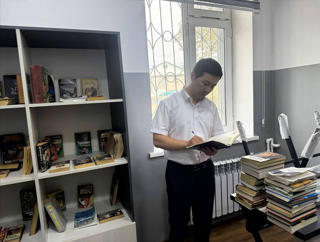 Bolalar ombudsmani Toshkent viloyati Angren shahar IIBB vaqtincha saqlash hibsxonasida monitoring o‘rganishini olib bordi.