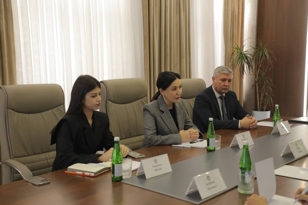 Oliy Majlisning Bola huquqlari bo‘yicha vakili (Bolalar ombudsmani) hamda Jahon iqtisodiyoti va Diplomatiya universiteti o‘rtasida hamkorlik memorandumi imzolandi.