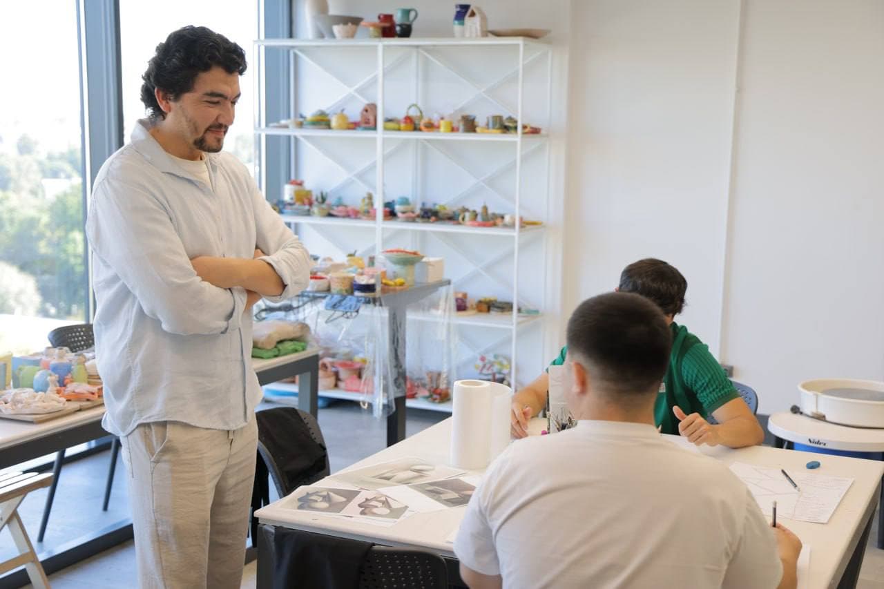 Bolalar ombudsmani alohida ta’lim extiyojiga ega bolalar va ularning ota-onalari xalqaro inklyuziv Hub faoliyati bilan tanishishini tashkil etdi.