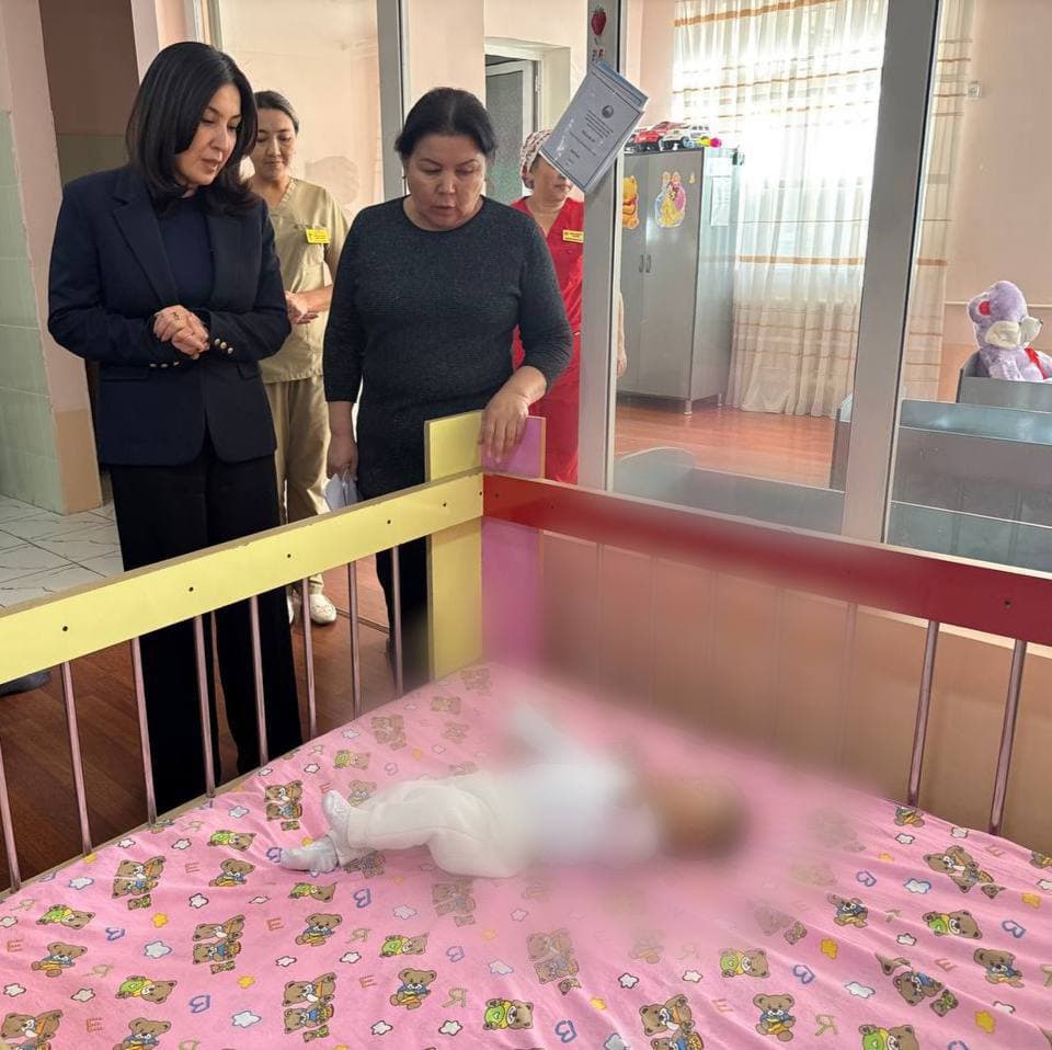 olalar ombudsmani Namangan viloyatiga qilgan monitoring tashrifi davomida Davlatobod tumanida joylashgan  "Bolalar uyi"da ham bo‘ldi.