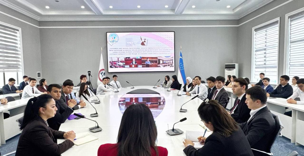 Bolalar ombudsmani Jahon iqtisodiyoti va diplomatiya universiteti “Xalqaro huquq” yo‘nalishi talabalari bilan amaliy muloqoti bo‘lib o‘tdi.