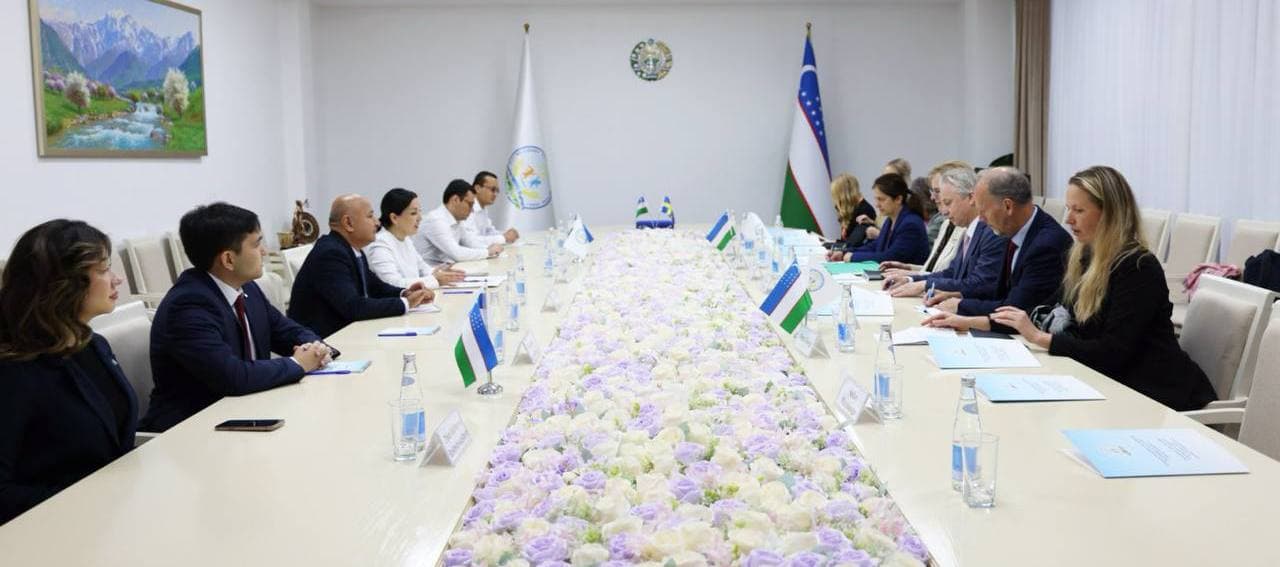 Oliy Majlisning Bola huquqlari bo‘yicha vakili (Bolalar ombudsmani)ning O‘zbekistonda ishchi tashrif doirasida bo‘lgan Shvetsiya delegatsiyasi bilan migratsiya va uning bolalarga ta’siri masalalarida uchrashuvi bo‘lib o‘tdi.