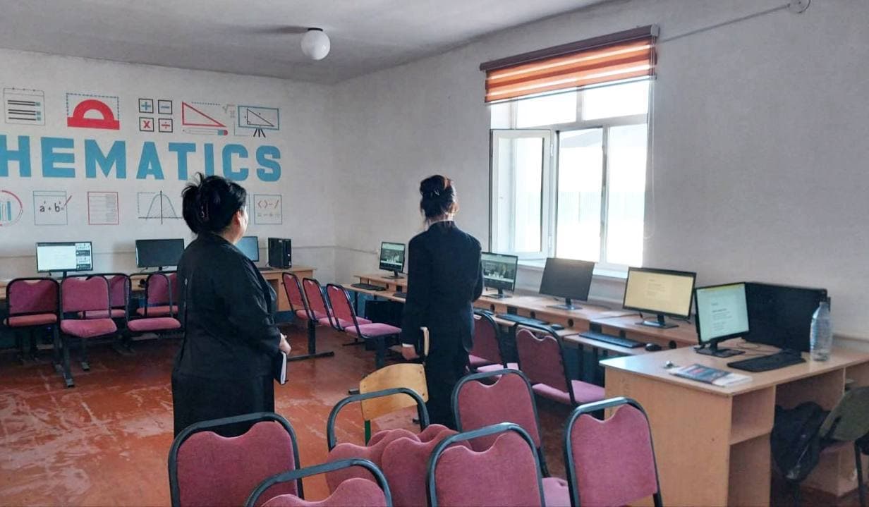 Bolalar ombudsmanining Qoraqalpog‘iston Respublikasidagi mintaqaviy vakili oltinchi mintaqaviy hududga qarashli 2-son tergov hibsxonasida saqlanayotgan voyaga yetmagan M.I ning migratsiyadan qaytgan onasi bilan uchrashdi.