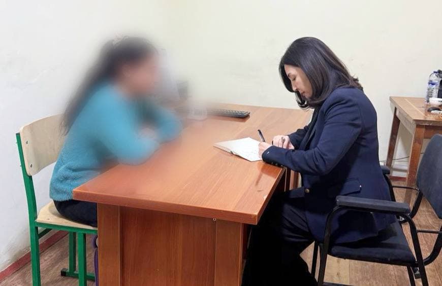 Namangan viloyatidagi monitoring tashrif doirasida Bolalar ombudsmani Namangan viloyati IIV huzuridagi Voyaga yetmaganlarga ijtimoiy-huquqiy yordam ko‘rsatish markazida bo‘ldi.