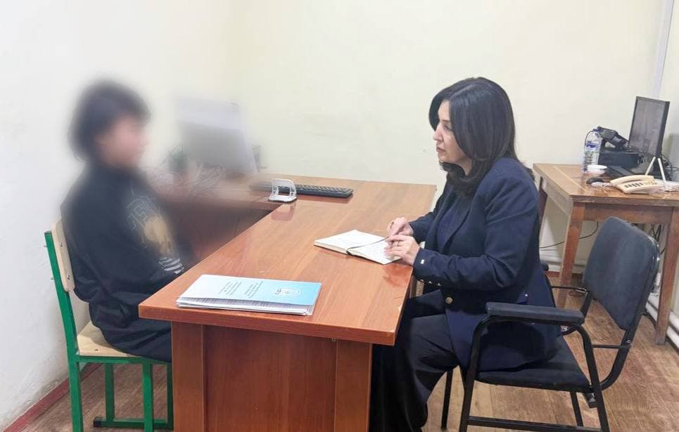 Namangan viloyatidagi monitoring tashrif doirasida Bolalar ombudsmani Namangan viloyati IIV huzuridagi Voyaga yetmaganlarga ijtimoiy-huquqiy yordam ko‘rsatish markazida bo‘ldi.