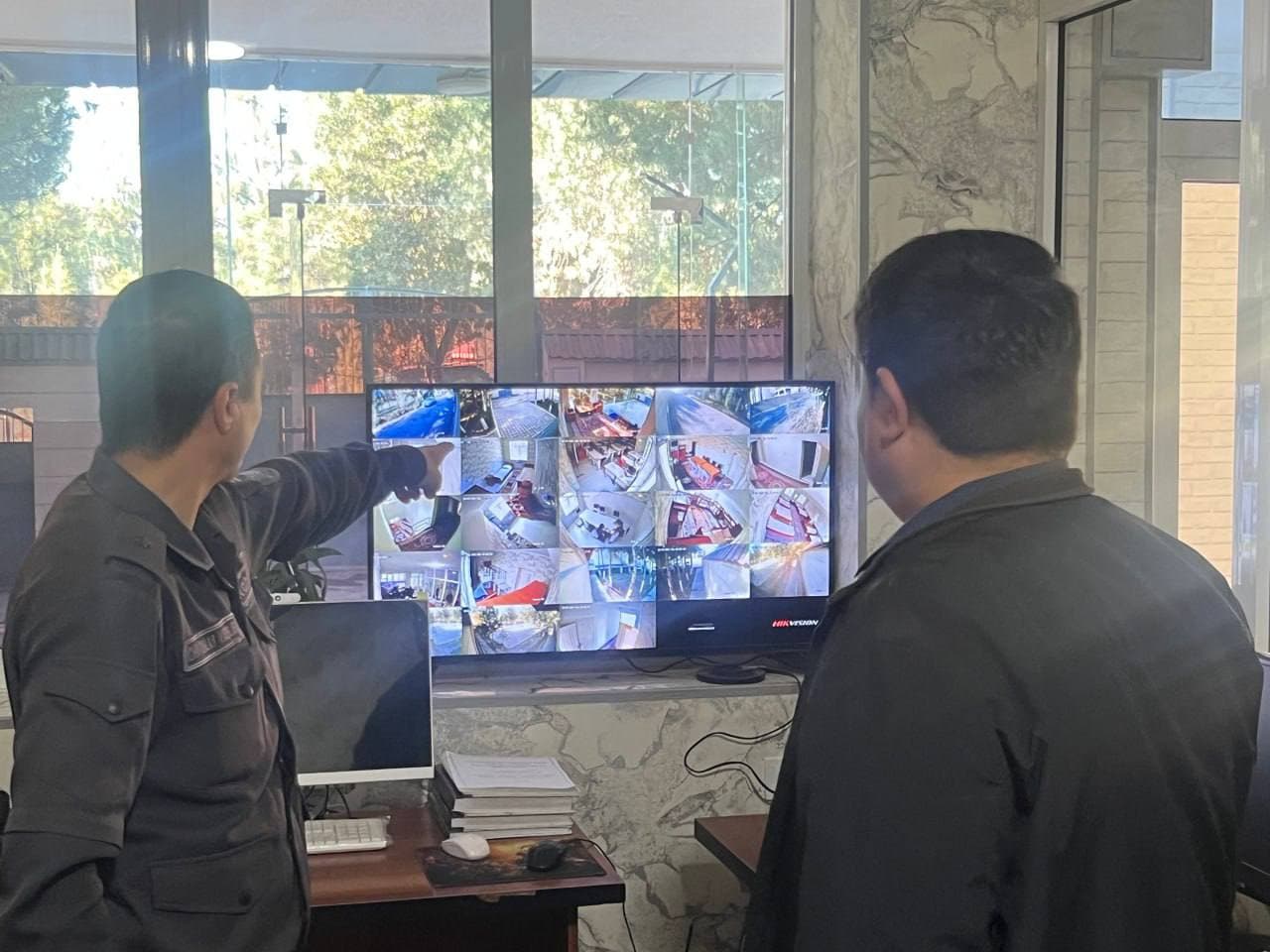 Bolalar ombudsmanining Navoiy viloyatidagi mintaqaviy vakili Navoiy viloyat IIB huzuridagi Voyaga yetmaganlarga ijtimoiy-huquqiy yordam ko‘rsatish markazida bo‘ldi.